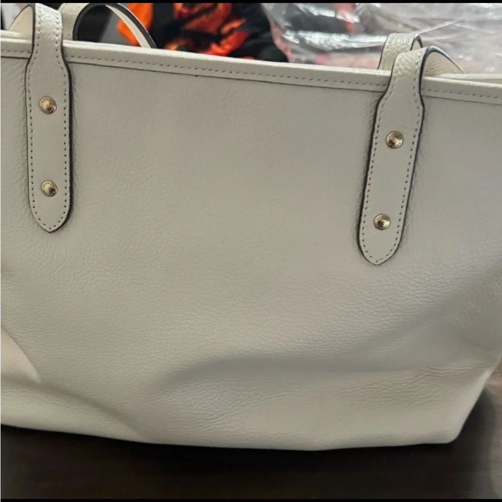 Coach Vandal Gummy Bear Zip Top Tote